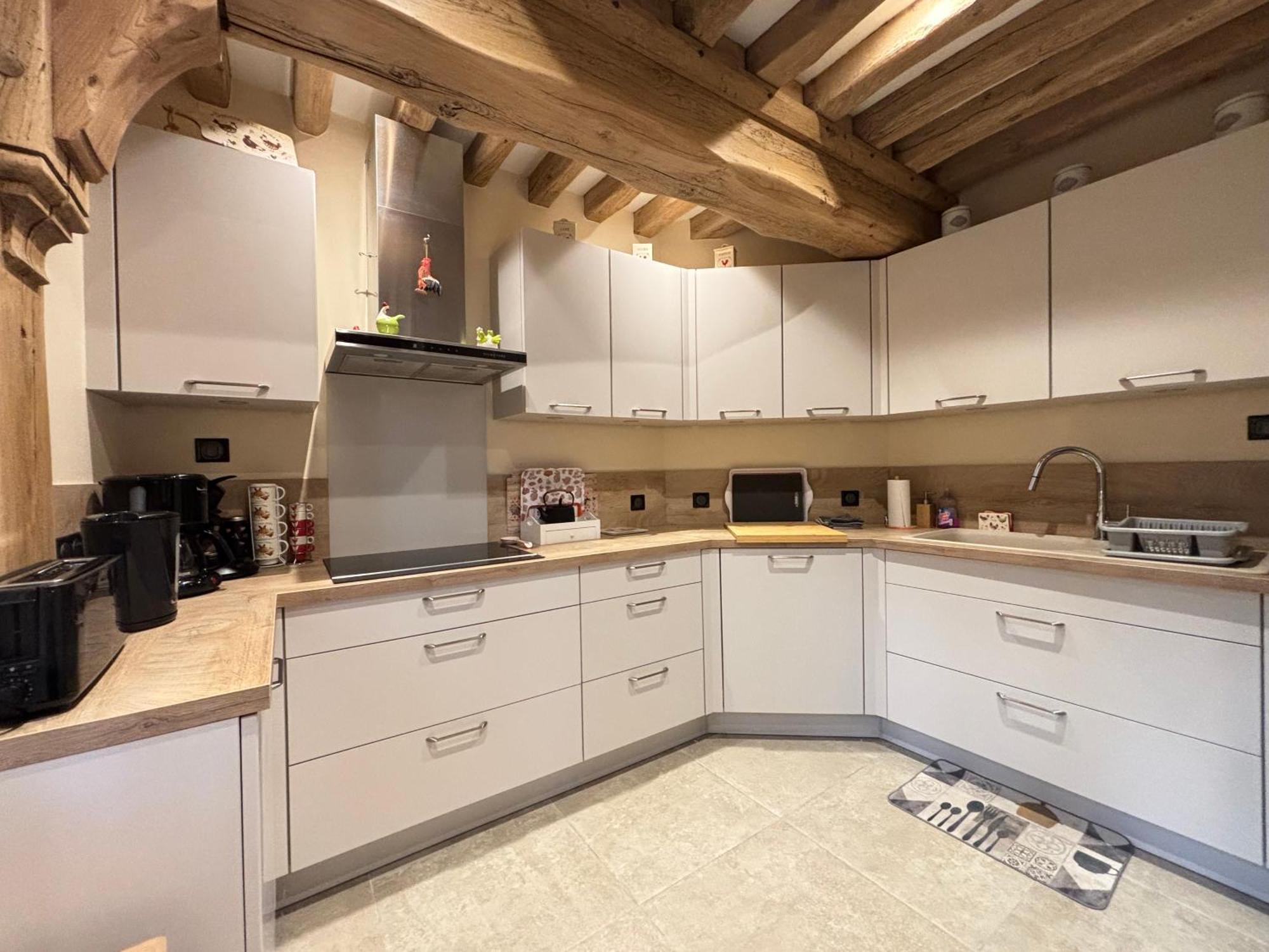 Holiday home Chant Des Mouettes Maison Renovee Spacieuse Confort Grand Jardin Terrasse Parking 8 Personnes 4 Sdb 5 Wc A 10 Mn A Pied De La En Bessin Tous Commerces Restaurants Proche Omaha